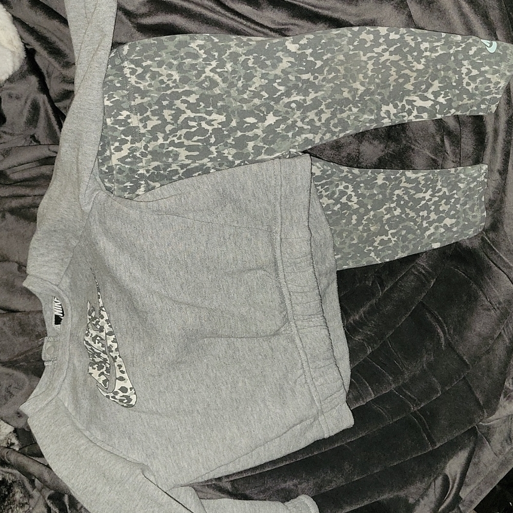 Nike set for toddler girl